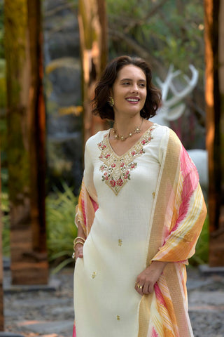 Off White Chanderi Butti With Embroidery Kurta Set