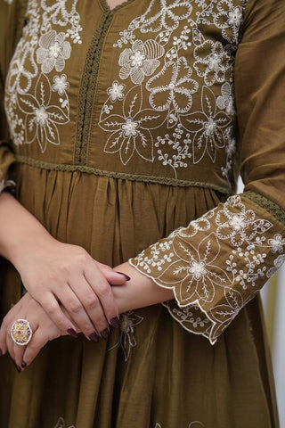 Olive Green Cotton Silk Embroidered Kurta Set_Kumari Sarees