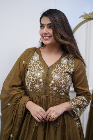 Olive Green Cotton Silk Embroidered Kurta Set_Kumari Sarees