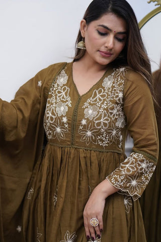 Olive Green Cotton Silk Embroidered Kurta Set_Kumari Sarees