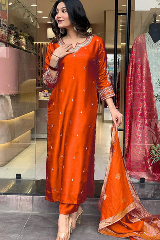 Orange Georgette Weightless Digital Printed Kurta Pant With Dupatta_Kumari Sarees