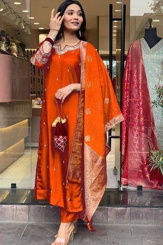 Orange Georgette Weightless Digital Printed Kurta Pant With Dupatta_Kumari Sarees