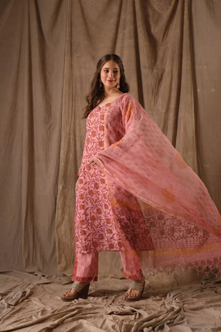 Peach Roman Linen Slub With Embroidery Kurta Set_Kumari Sarees