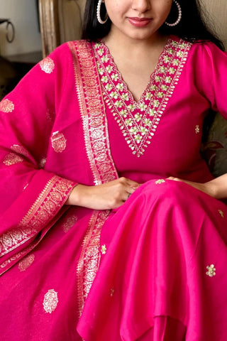 Pink Chanderi Jaccard Silk Embroidery Kurta Set_Kumari Sarees