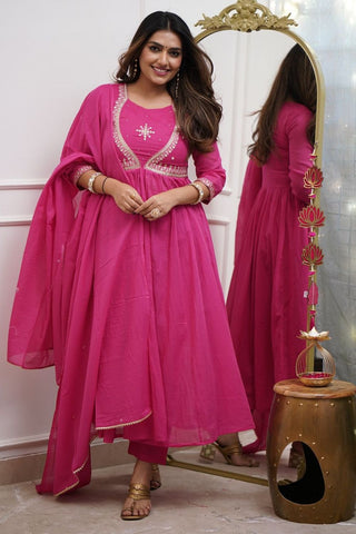 Pink Muslin Cotton With Embroidered Kurta Set_Kumari Sarees
