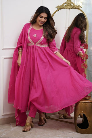 Pink Muslin Cotton With Embroidered Kurta Set_Kumari Sarees
