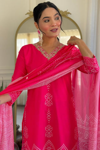 Viscose Gadhwal France Crepe Chinon Embroidery Kurta Set_Kumari Sarees