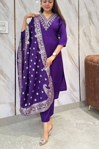 Purple Embrodairy Stright Kurta Set With Jacquard Dupatta Set_Kumari Sarees