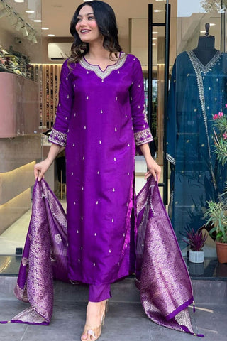Purple Georgette Weightless Digital Printed Kurta Pant With Dupatta_Kumari Sarees
