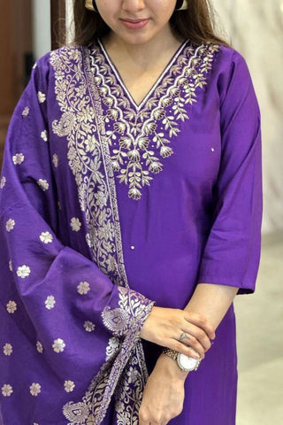 Purple Embrodairy Stright Kurta Set With Jacquard Dupatta Set_Kumari Sarees