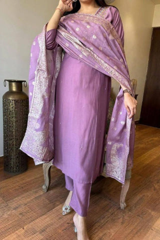 Lavender Embrodairy Stright Kurta Set With Jacquard Dupatta Set