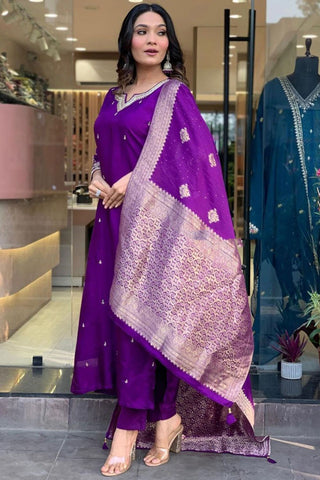 Purple Georgette Weightless Digital Printed Kurta Pant With Dupatta_Kumari Sarees