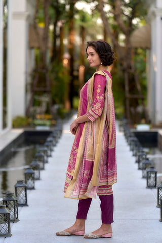 Purple Vatican Silk Blend With Embroidery Kurta Set_Kumari Sarees
