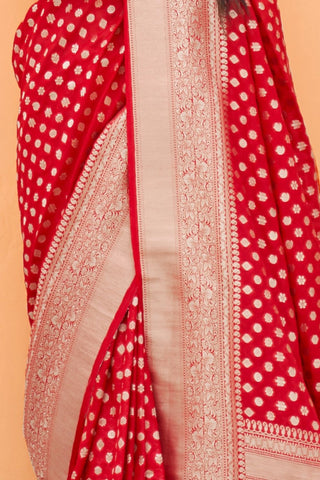 RED NYLON HADNLOOM WEAVING SAREES