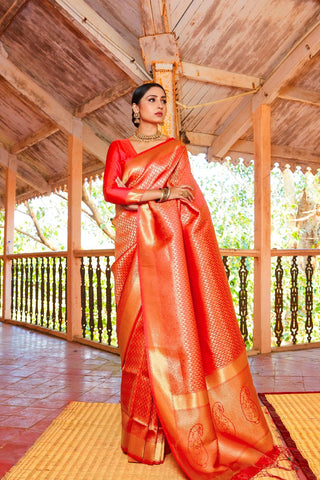 Red Handloom Weaving Saree