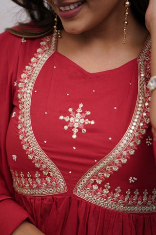 Red Muslin Cotton With Embroidered Kurta Set_Kumari Sarees