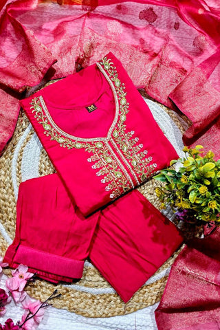 Red Viscose Chanderi Kurta Set_Kumari Sarees