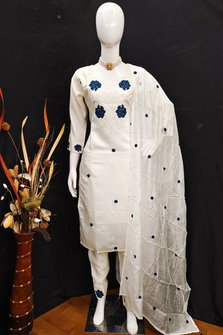 White Viscose With Embroidery Kurta Set_Kumari Sarees
