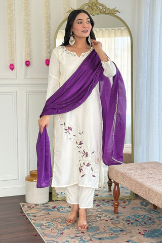 White Viscose Reyon Chinon Embroidery Kurta Set_Kumari Sarees
