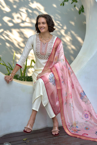 White Organza Butti With Embroidery Kurta Set_Kumari Sarees
