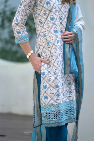 White Cotton With Print Kurta Set_Kumari Sarees
