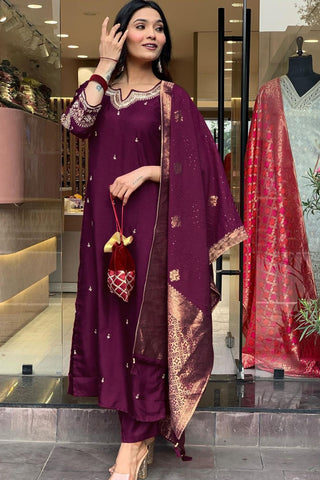 Multi Color Georgette Weightless Degital Printed Kurti Pant With Dupatta_Kumari Sarees