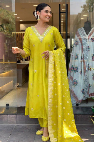 Yellow Viscose Chanderi Jacquard Embroidery Kurta Set_Kumari Sarees