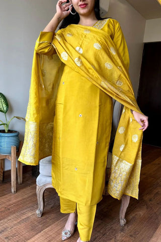 Yellow Chanderi Jaccard Silk Embroidery Kurta Set_Kumari Sarees