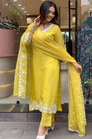 Yellow Georgette Pure Russian  Embroidered Silk Kurta Set_Kumari Sarees