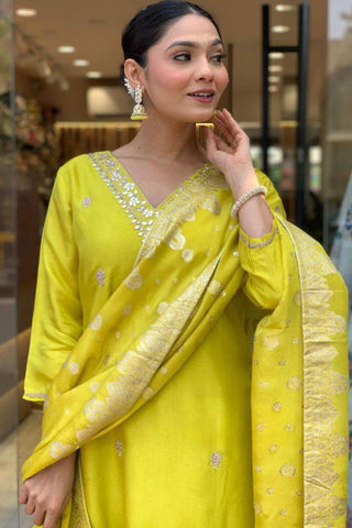 Yellow Viscose Chanderi Jacquard Embroidery Kurta Set_Kumari Sarees