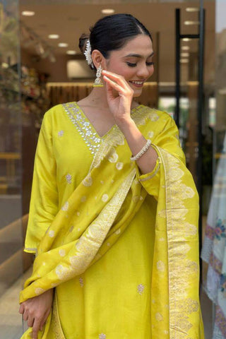 Yellow Viscose Chanderi Jacquard Embroidery Kurta Set_Kumari Sarees