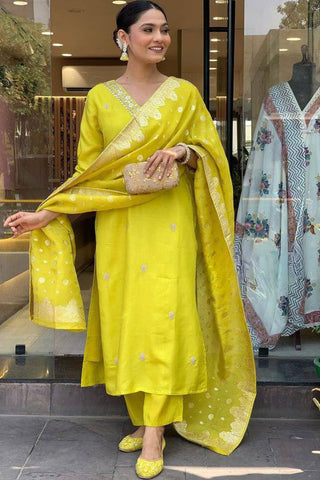 Yellow Viscose Chanderi Jacquard Embroidery Kurta Set_Kumari Sarees