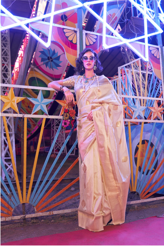 White Silk Handloom Weaving Saree.